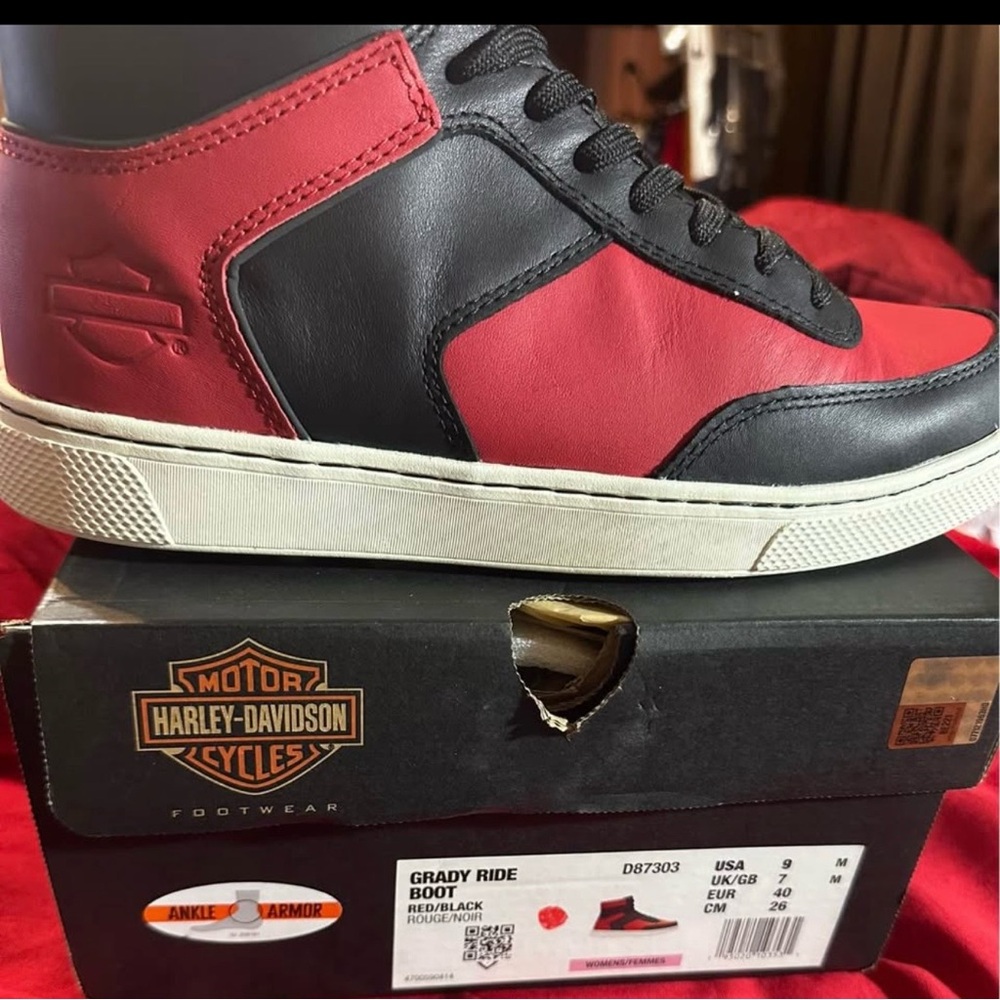 Harley-Davidson Men's Red and Black Sneaker WOMEN NOT MEN